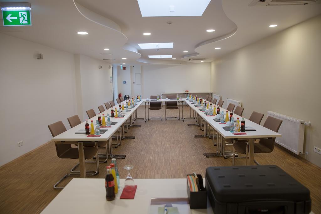 Goethe Hotel Messe By Trip Inn 美因河畔法兰克福 外观 照片